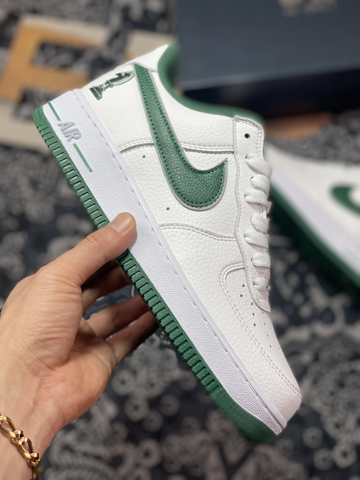 220  Nike Air Force 1 Low Premium PE”Four Horsemen”空军一号板鞋“皮革白深绿四骑士”FB9128-100