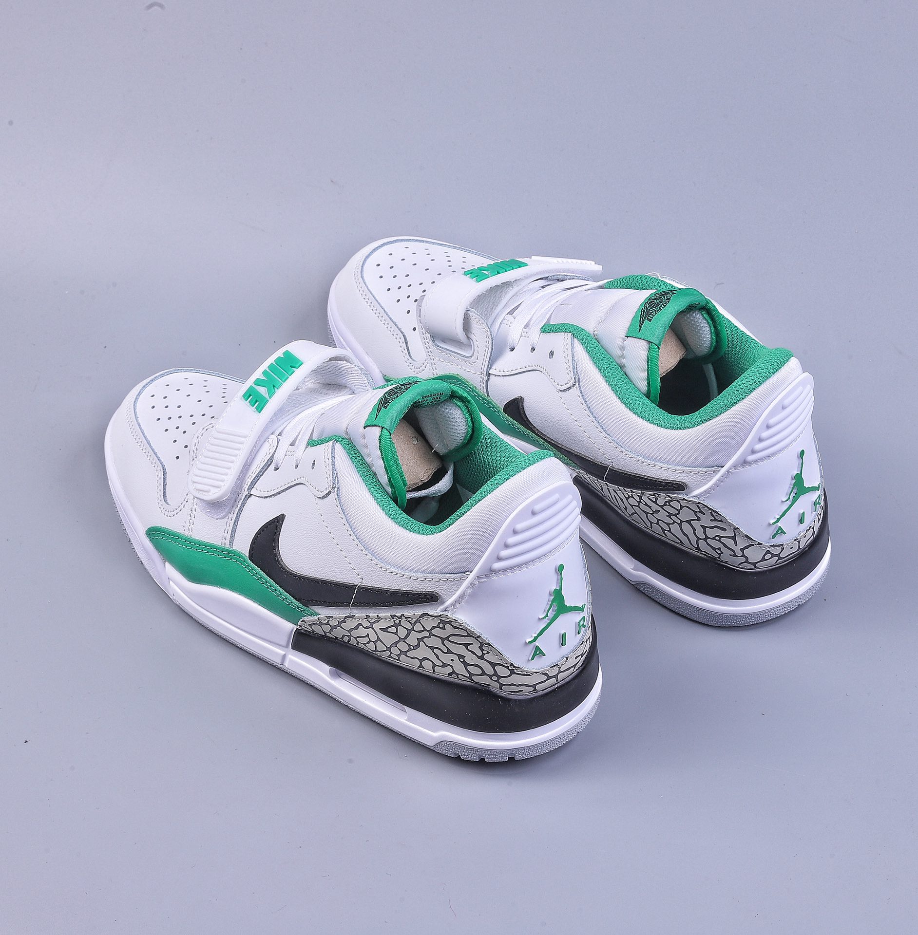 200 Air Jordan Legacy 三合一312 ”白绿” 有着交错结合的设计FN3407-101