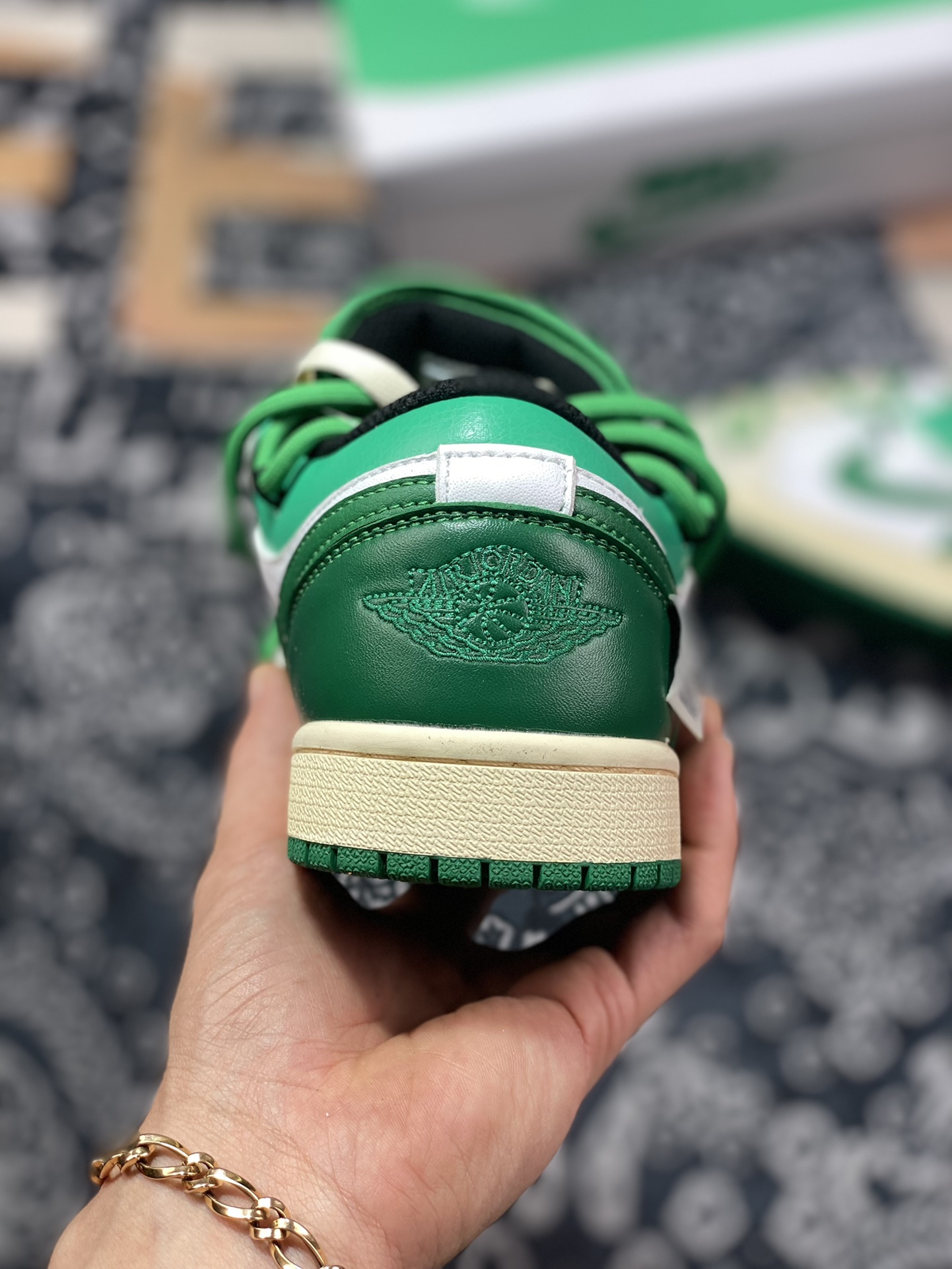 260  Air Jordan 1 Low”Black/Mystic Green”AJ1乔丹一代低帮“氧化黑绿脚趾绑绳”553560-129