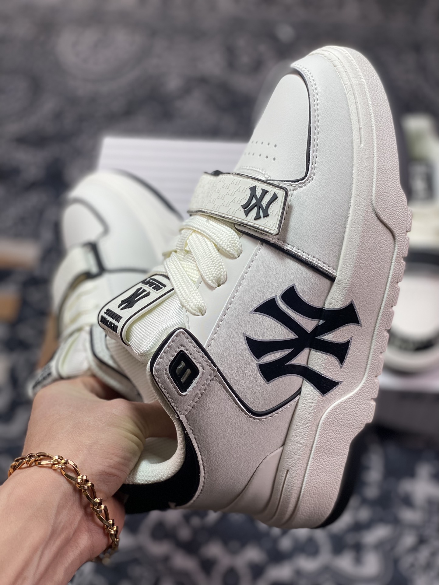 180 New York Yankees x MLB Chunky Liner Basic Mid 学长鞋板鞋3ASXLMB3N-GP003C