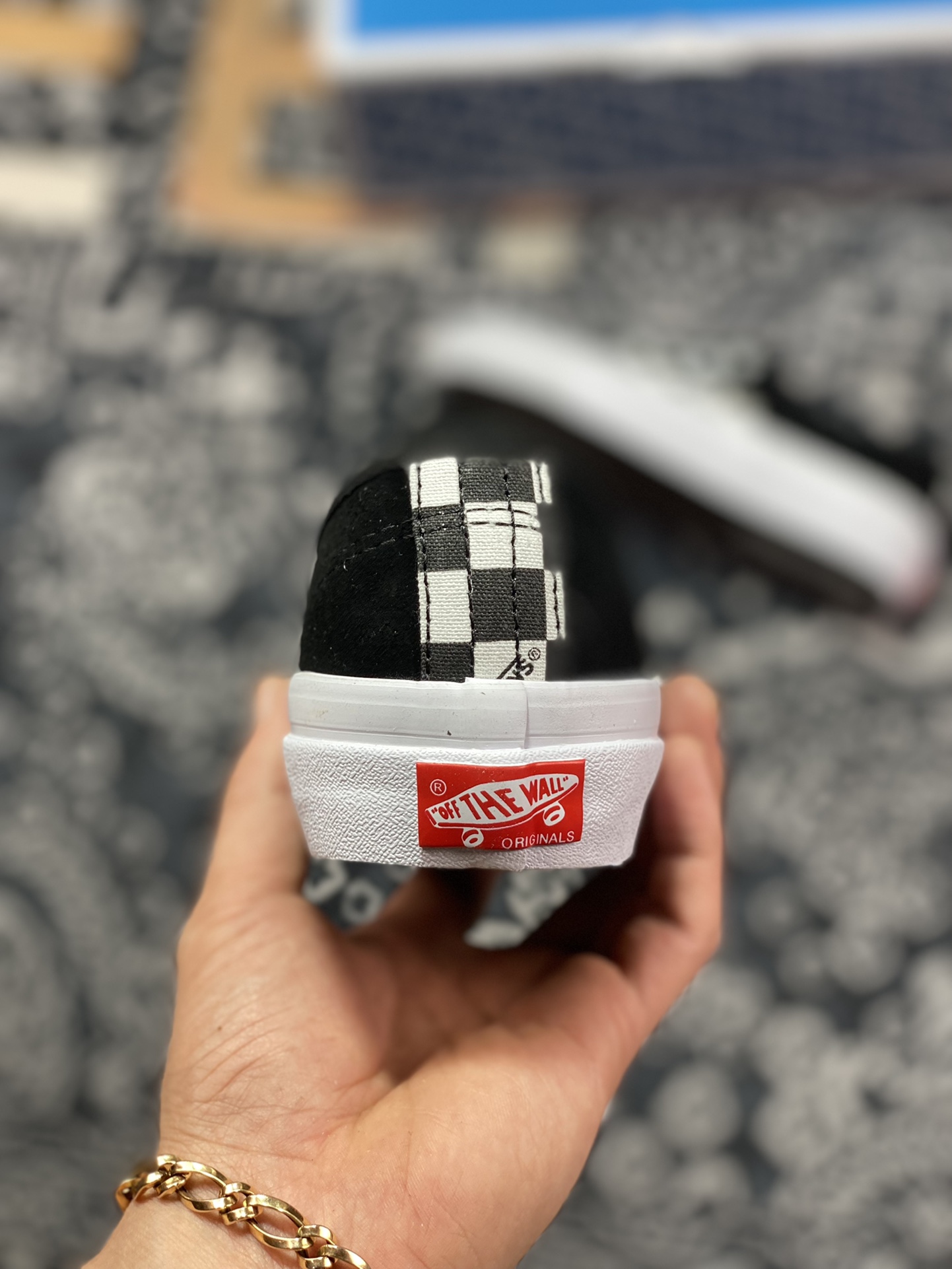 140   Vans Vault OG Authentic LX 黑白棋盘格拼色 VN0A45JJVQA