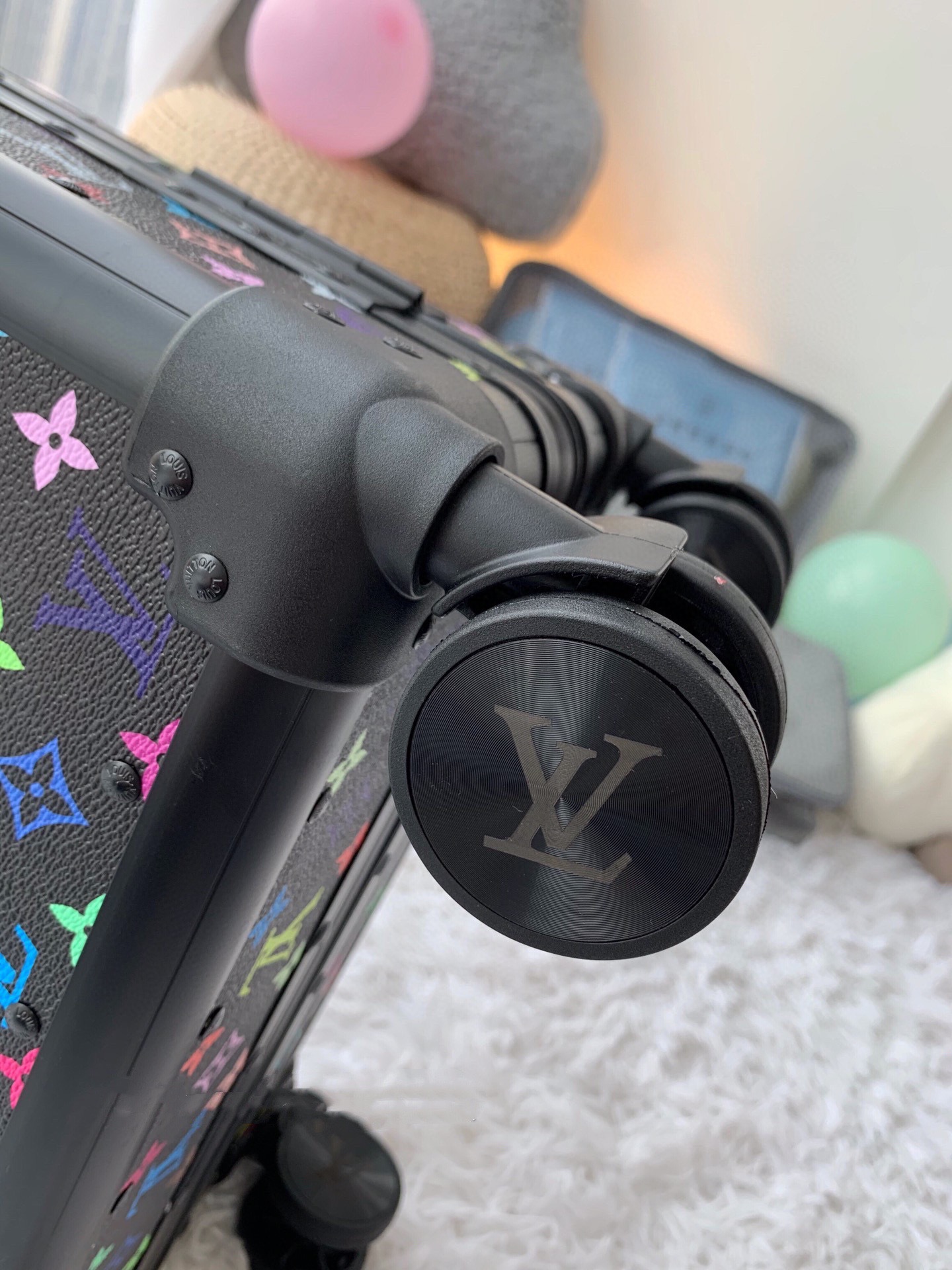 Louis Vuitton Rolling Luggage / Trolley Case - Comprehensive 8