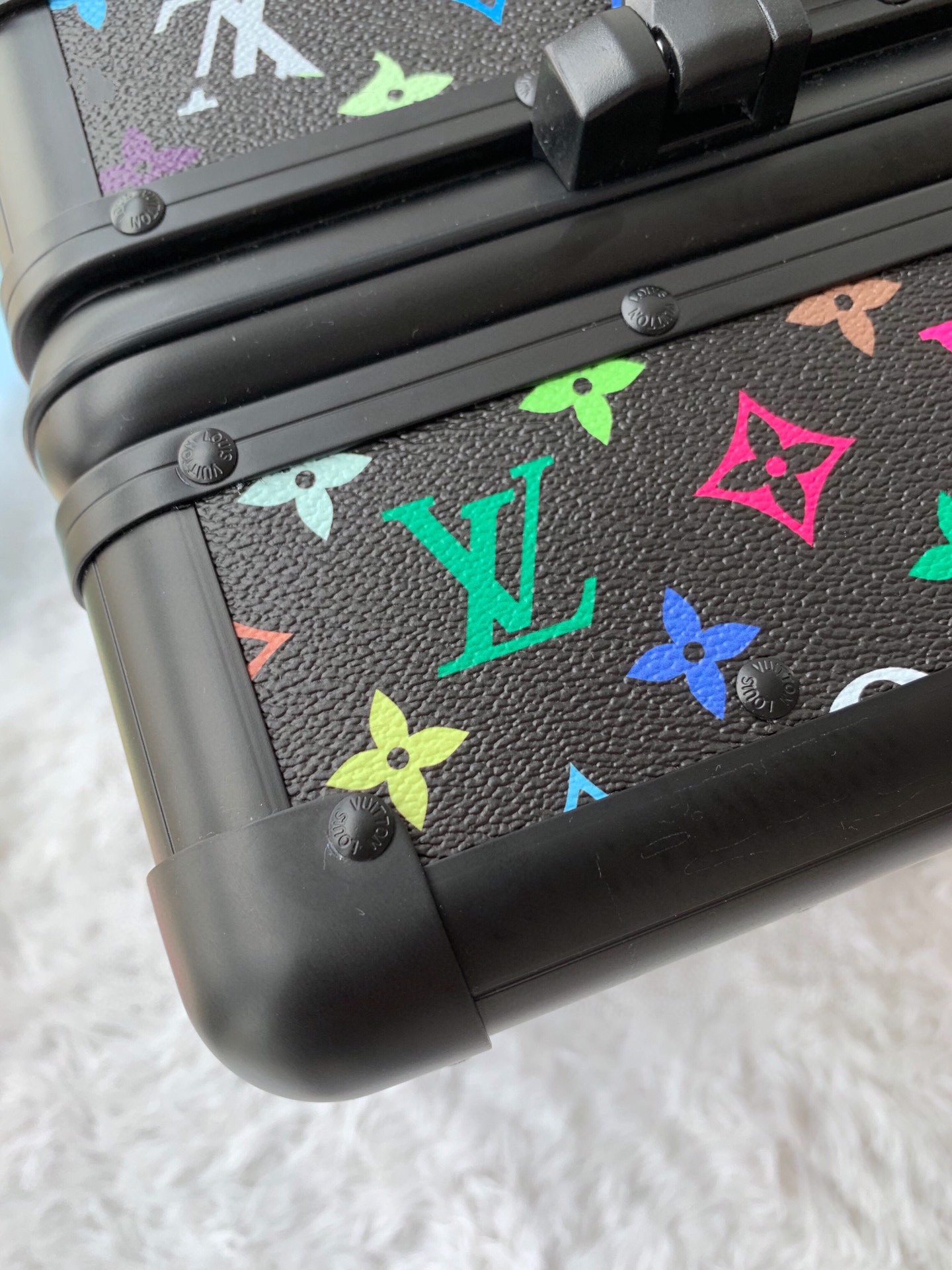 Louis Vuitton Rolling Luggage / Trolley Case - Comprehensive 5