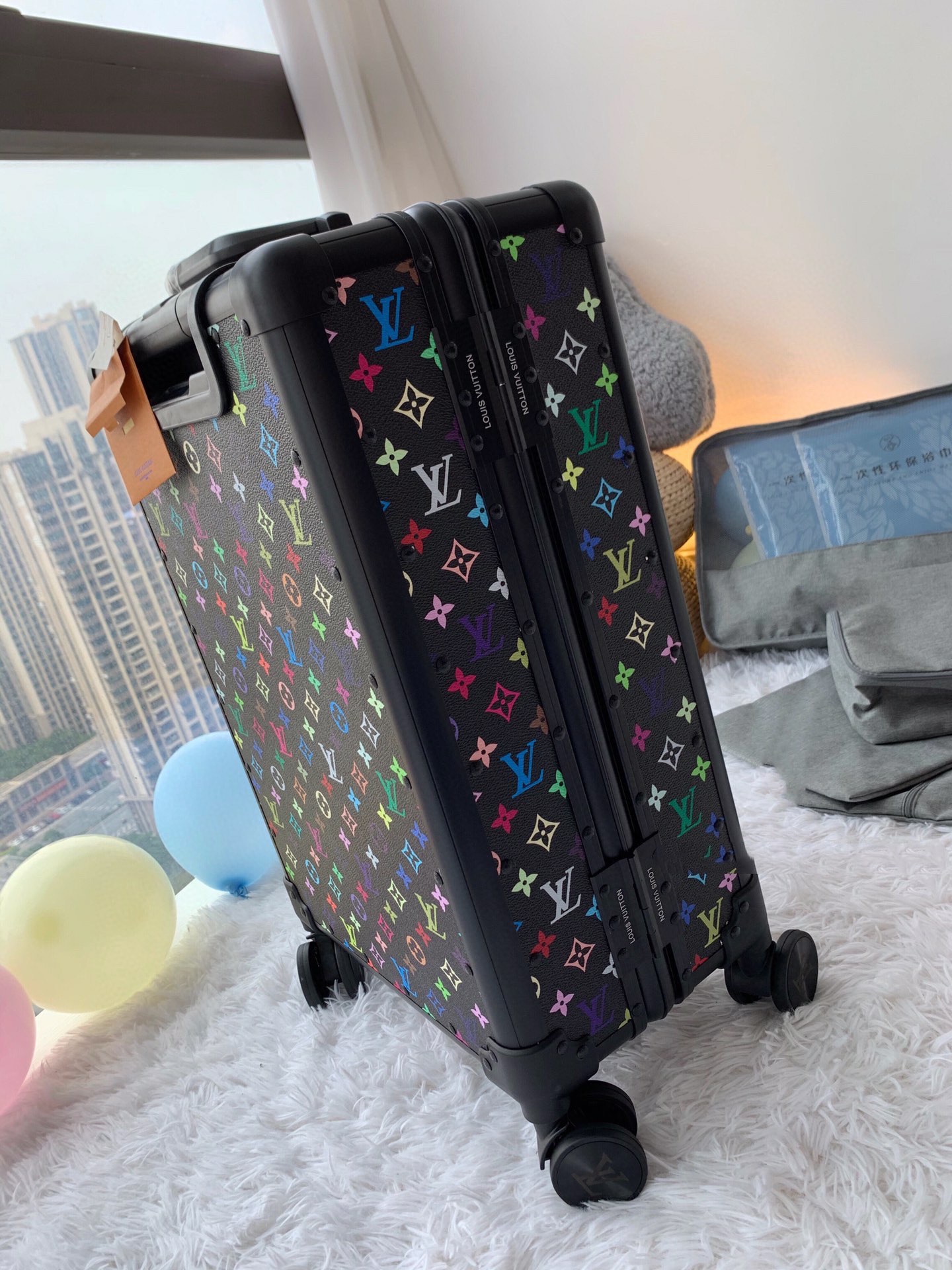 Louis Vuitton Rolling Luggage / Trolley Case - Comprehensive 3