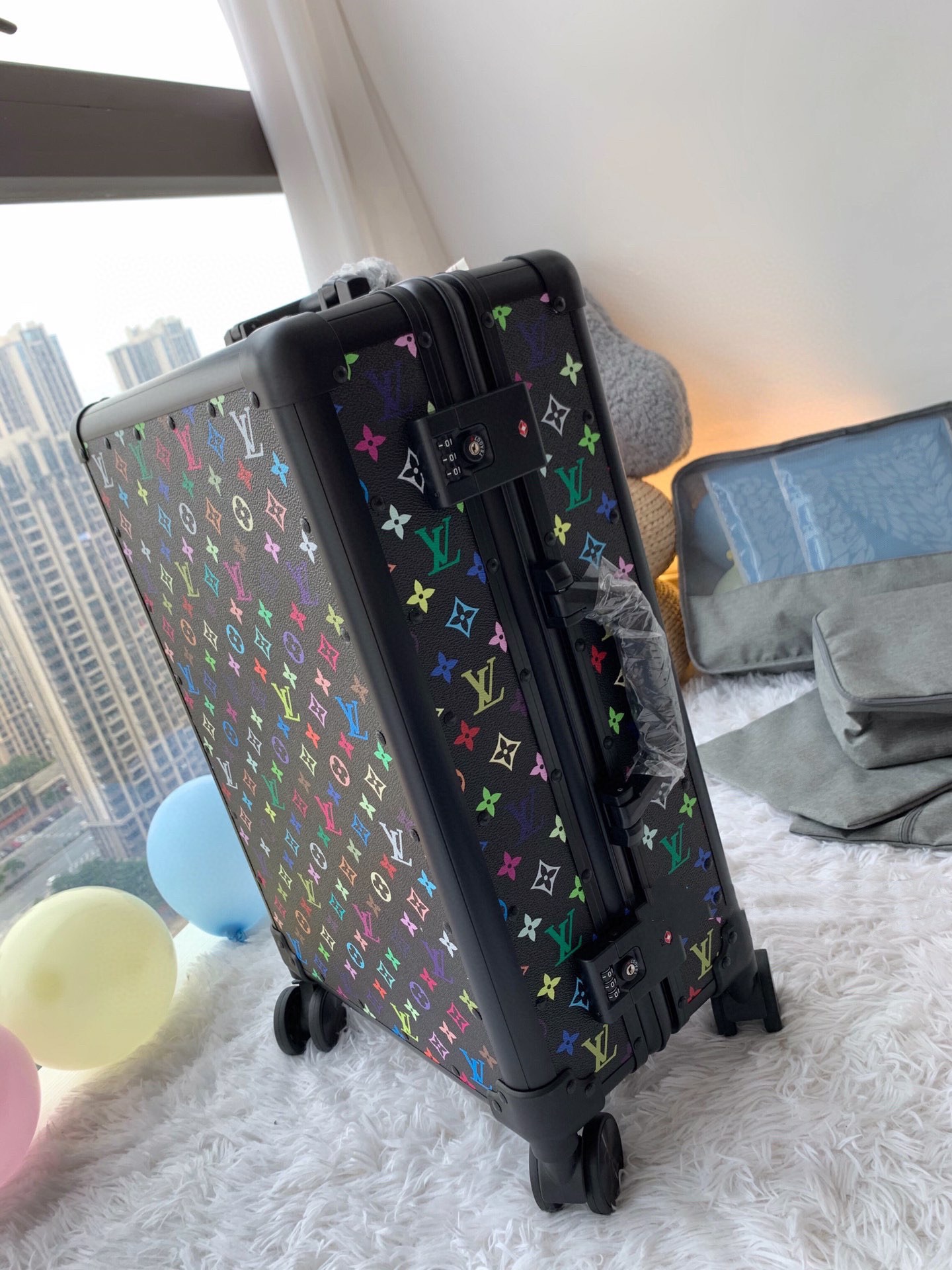 Louis Vuitton Rolling Luggage / Trolley Case - Comprehensive 2