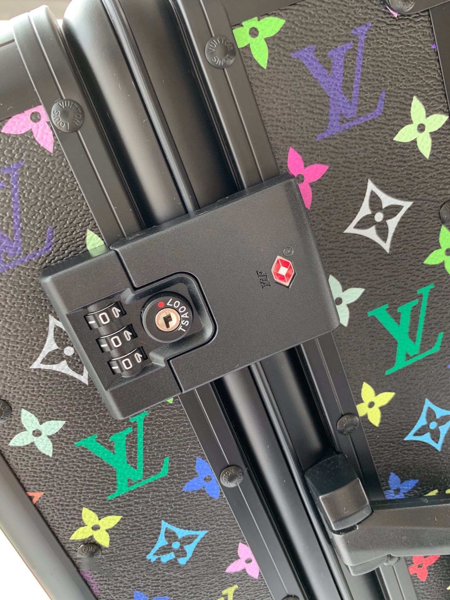 Louis Vuitton Rolling Luggage / Trolley Case - Comprehensive 6