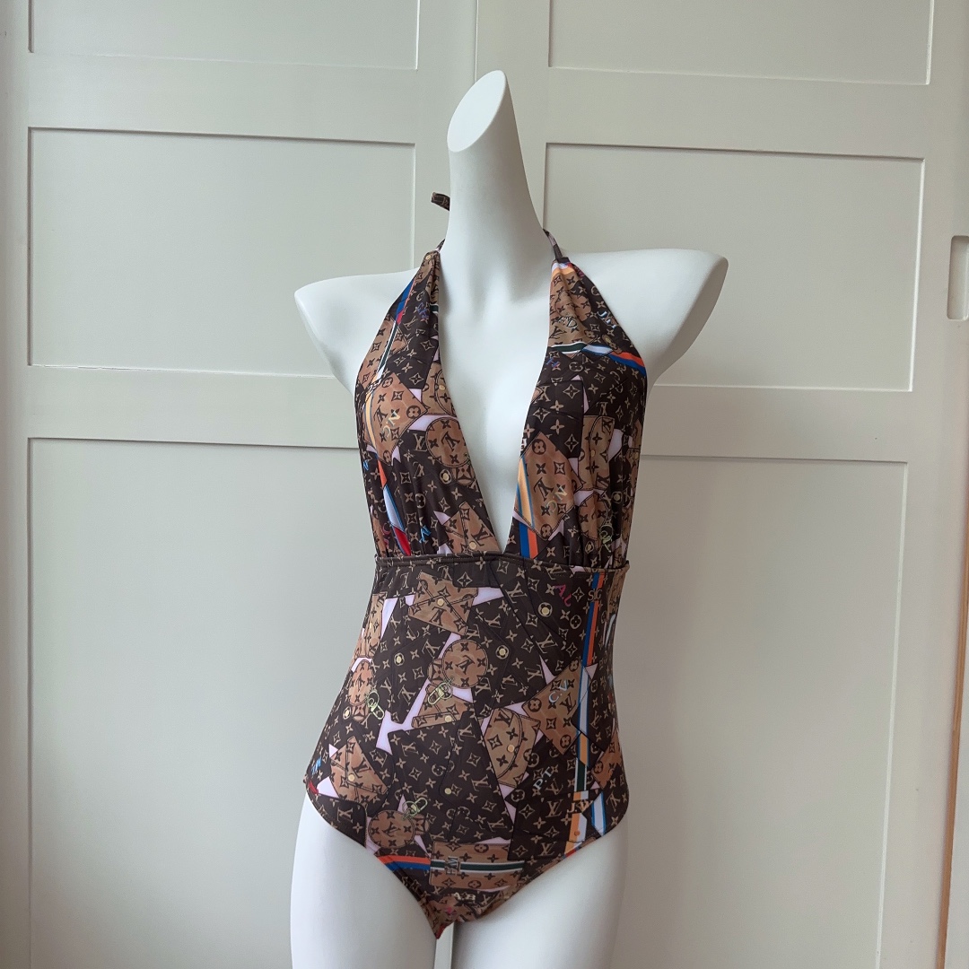 Replicas Buy Special
 Louis Vuitton Clothing Swimwear & Beachwear