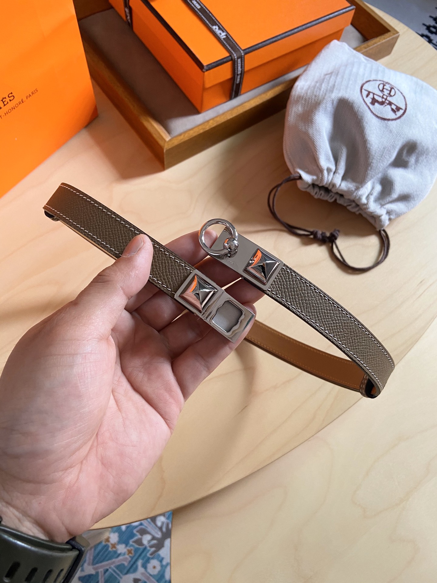 Hermès 凯利女款皮带，EPSOM进口小牛皮，新款菱形金字塔扣，长度可调节，一带通用码 夏日精品 宽度 1.8cm