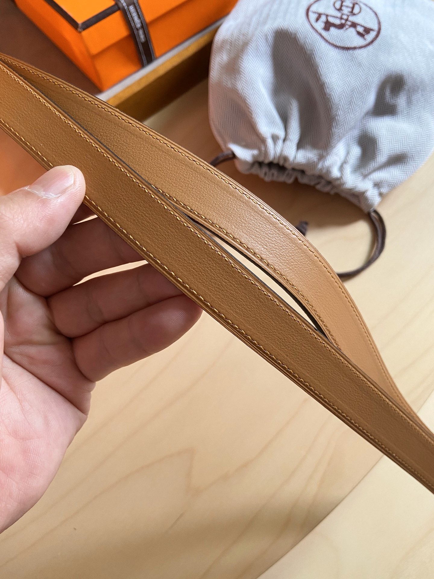 Hermès 凯利女款皮带，EPSOM进口小牛皮，新款菱形金字塔扣，长度可调节，一带通用码 夏日精品 宽度 1.8cm