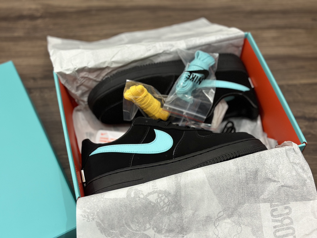 Nike Air Force 1 LOW 空军一号联名”蒂芙尼”  DZ1382-001