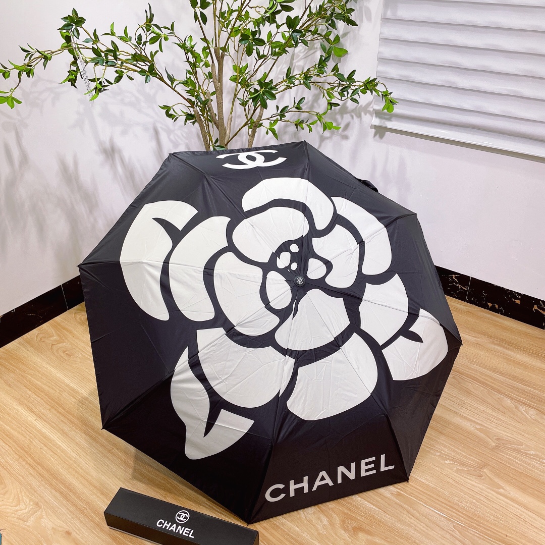 CHANEL香奈儿复古风极品小香火爆自动伞重磅呈现卓越的品质和精湛制作工艺让其成为品位与质量并存的一件作
