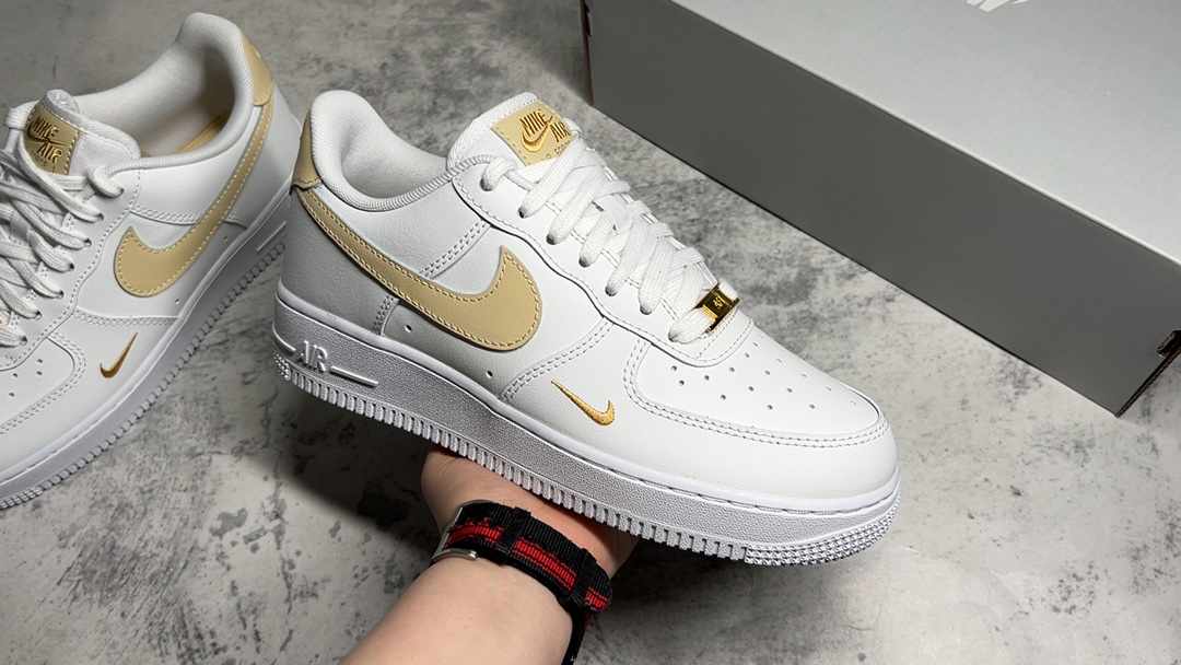 AF1白金low尺码35.5-40纯