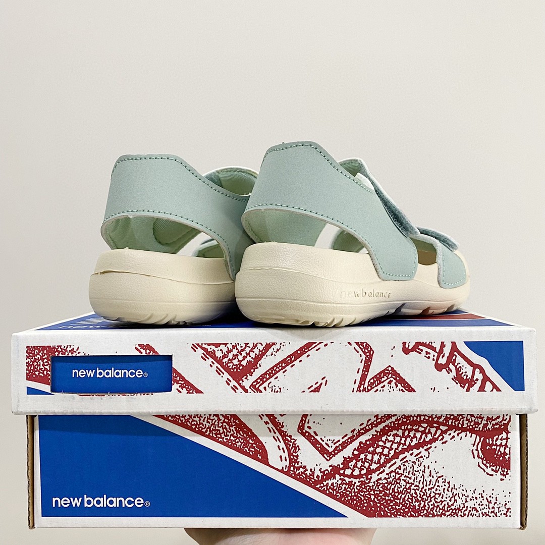 图片[3]-专G版ＮＢ护脚沙滩凉鞋‼️ 前面两个魔术贴粘贴的，都可以打开的还加松紧带！NB家的凉鞋做出来除了百搭就是舒服！🔥🔥 拥有一些特别的凉鞋真的是太重要了🌝🙈上脚非常舒服，NB家的运动款凉鞋想要的宝宝必入呀❤-选品中心