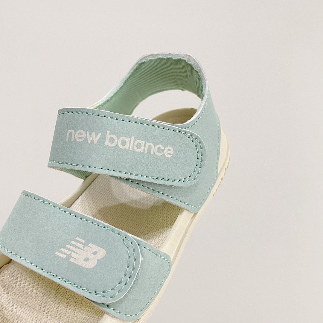 图片[6]-专G版ＮＢ护脚沙滩凉鞋‼️ 前面两个魔术贴粘贴的，都可以打开的还加松紧带！NB家的凉鞋做出来除了百搭就是舒服！🔥🔥 拥有一些特别的凉鞋真的是太重要了🌝🙈上脚非常舒服，NB家的运动款凉鞋想要的宝宝必入呀❤-选品中心