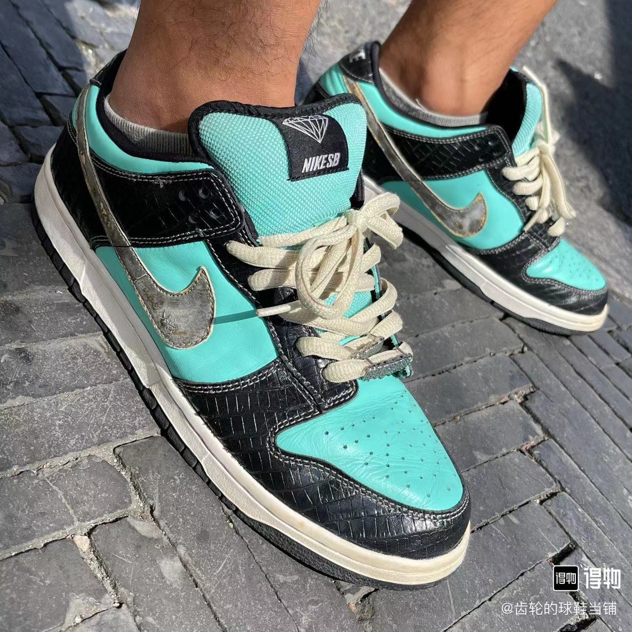 ? Nike Dunk SB Low Diamond Supply Co.Tiffany 钻石低帮 男款黑绿 市场绝无仅有的配色以及品质 之前走国外的绿叉原盒 过验得物