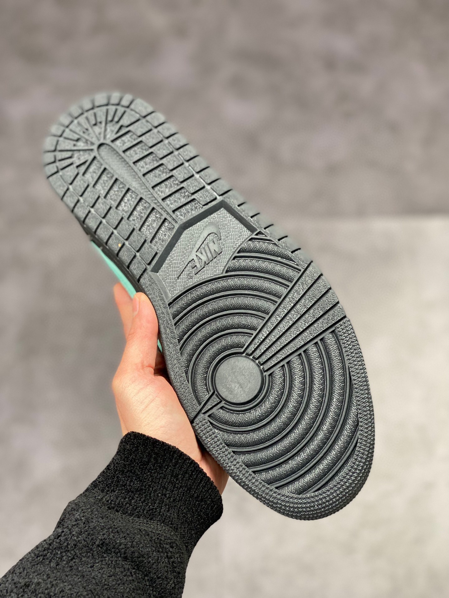 创意定制强行三方联名 “蒂芙尼倒钩” Travis Scott x Tiffany & Co. x Nike Air Jordan 1 Low TS联名黑蒂芙尼蓝倒钩“Tiffany Blue” DM7866-311