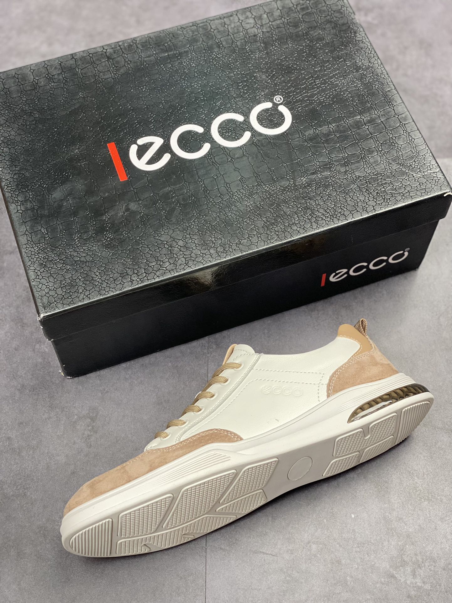 ECCO/Aibu Sports Running Shoes/Casual Shoes Quality Stamped Logo Exclusive Official Website Customization