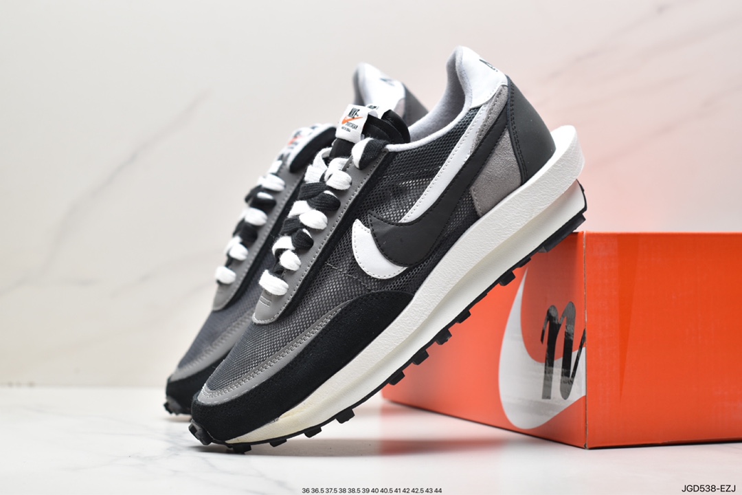 180 日式解构美学SACAI联名 × NIKE LDV Waffle重叠设计前卫华夫变形休闲慢跑鞋BV0073-001