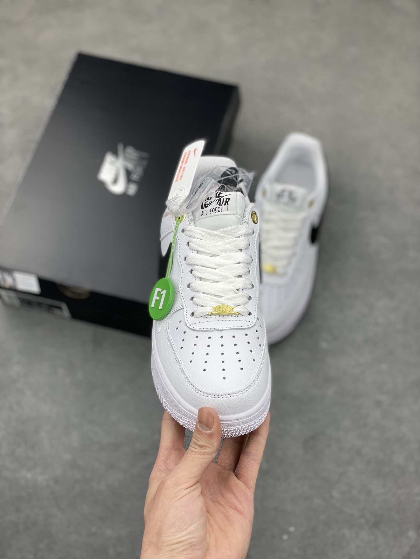 Nike Air Force 1 '07 "Malachite" White/Black Leather Sneakers 3 i1679336967 9676 1