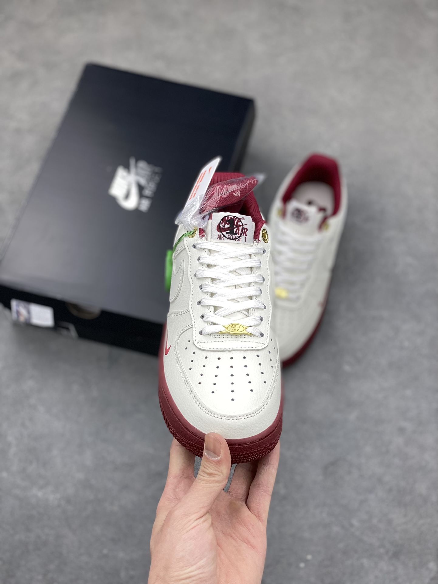 Nike Air Force 1 '07 'Malachite' Low-Top Sneakers - Classic Style, Lasting Comfort 3 i1679337291 4986 1