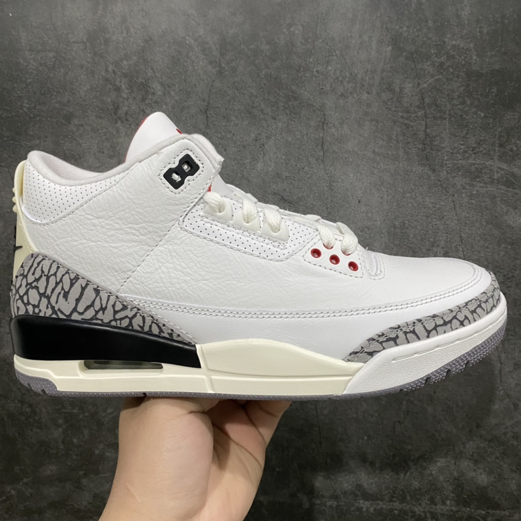 OG版本 Air Jordan AJ3 做旧复刻复古白水泥 货号：DN3707-100n纯原大厂出品 品质毋庸置疑n全鞋均使用原厂皮料 细节无可挑剔n完美鞋型 裁边清洁度无敌 皮料为细腻甩纹牛皮后跟定型也很好 反口弧度自然 正确爆裂纹n高端零售客户的极佳选择 尺码：40-47.5-莆田鞋批发中心