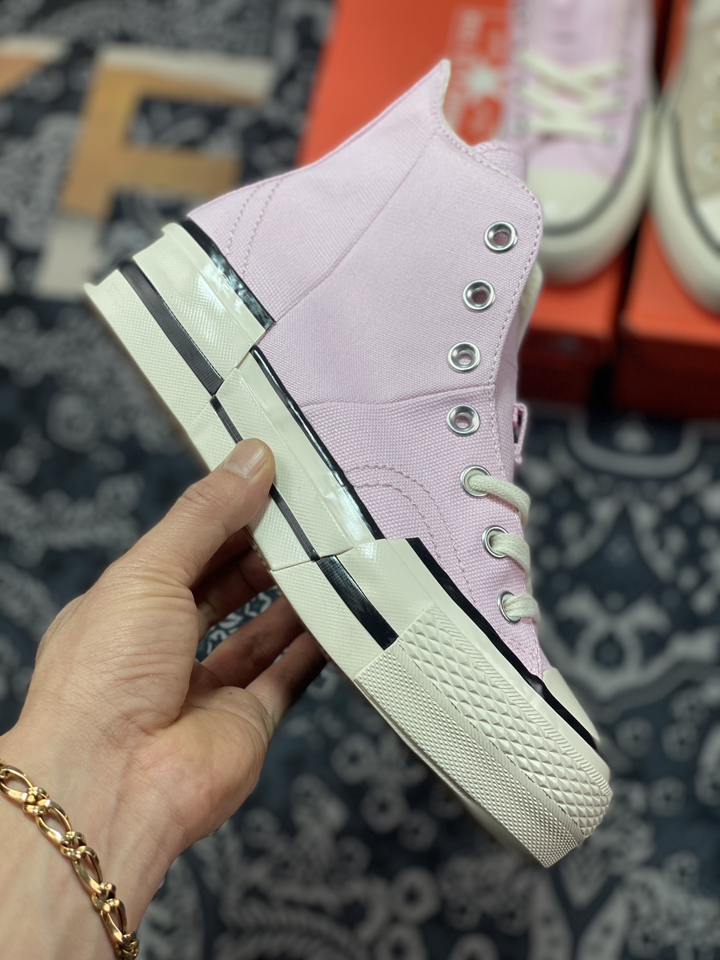 Converse Chuck 70plus pink A04366C