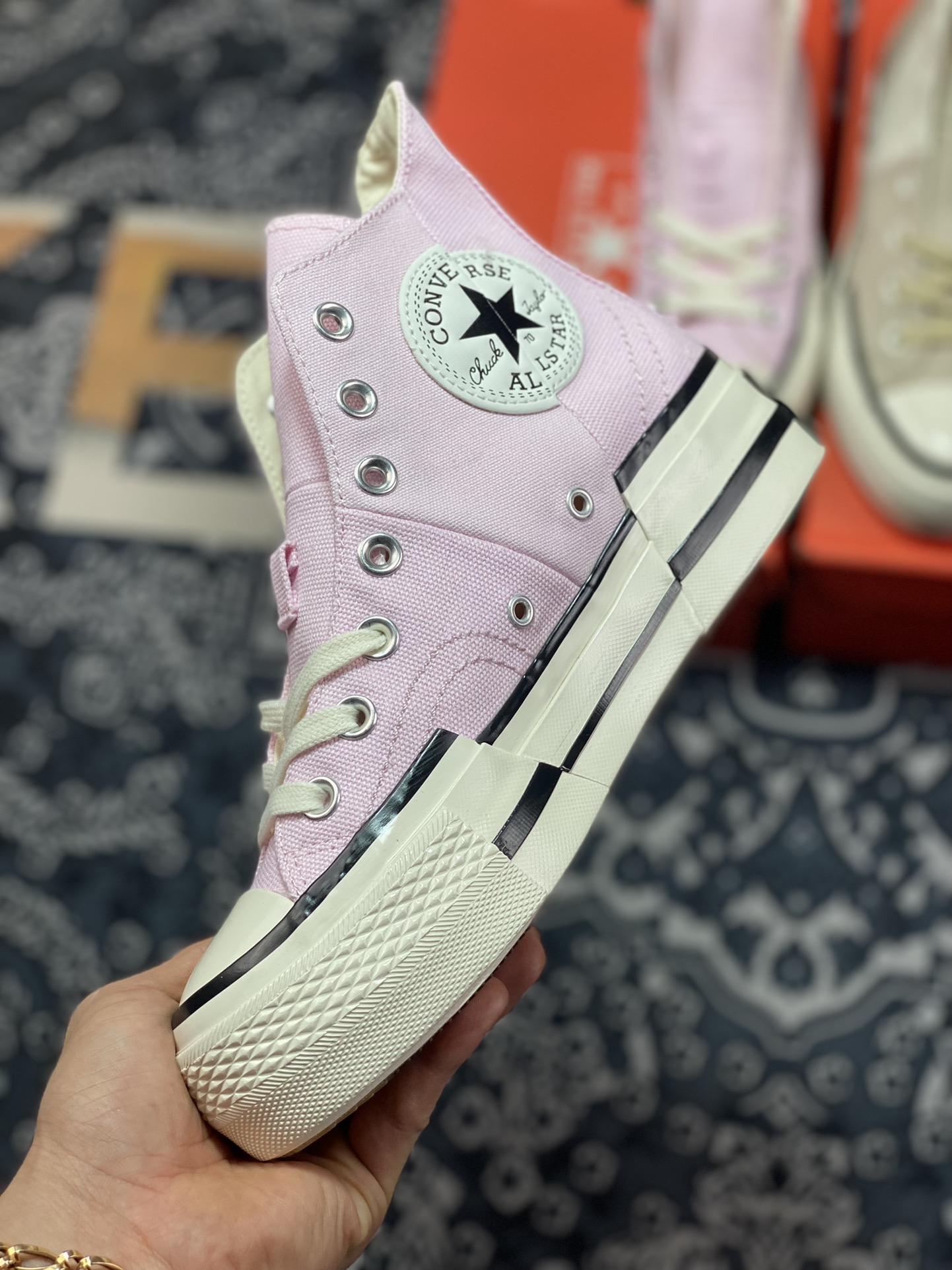 Converse Chuck 70plus pink A04366C