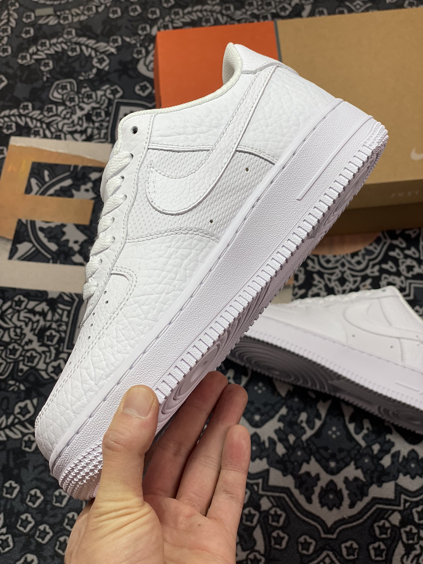 220 Nike Air Force 1’07 Low Retro”Color of the Month”“周年版全白大象纹缝线”DZ4711-100