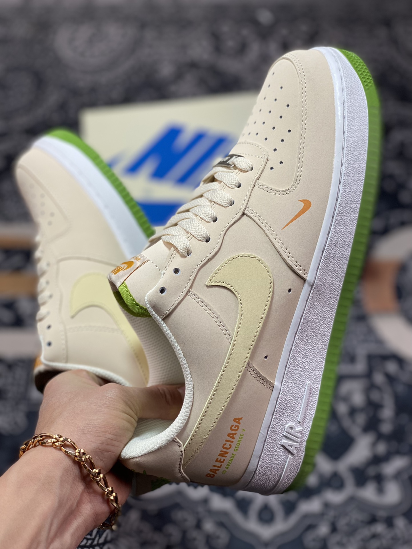 220  BALENCIAGA x Nike Air Force 1’07 Low”Custard/Avocado”315122-008