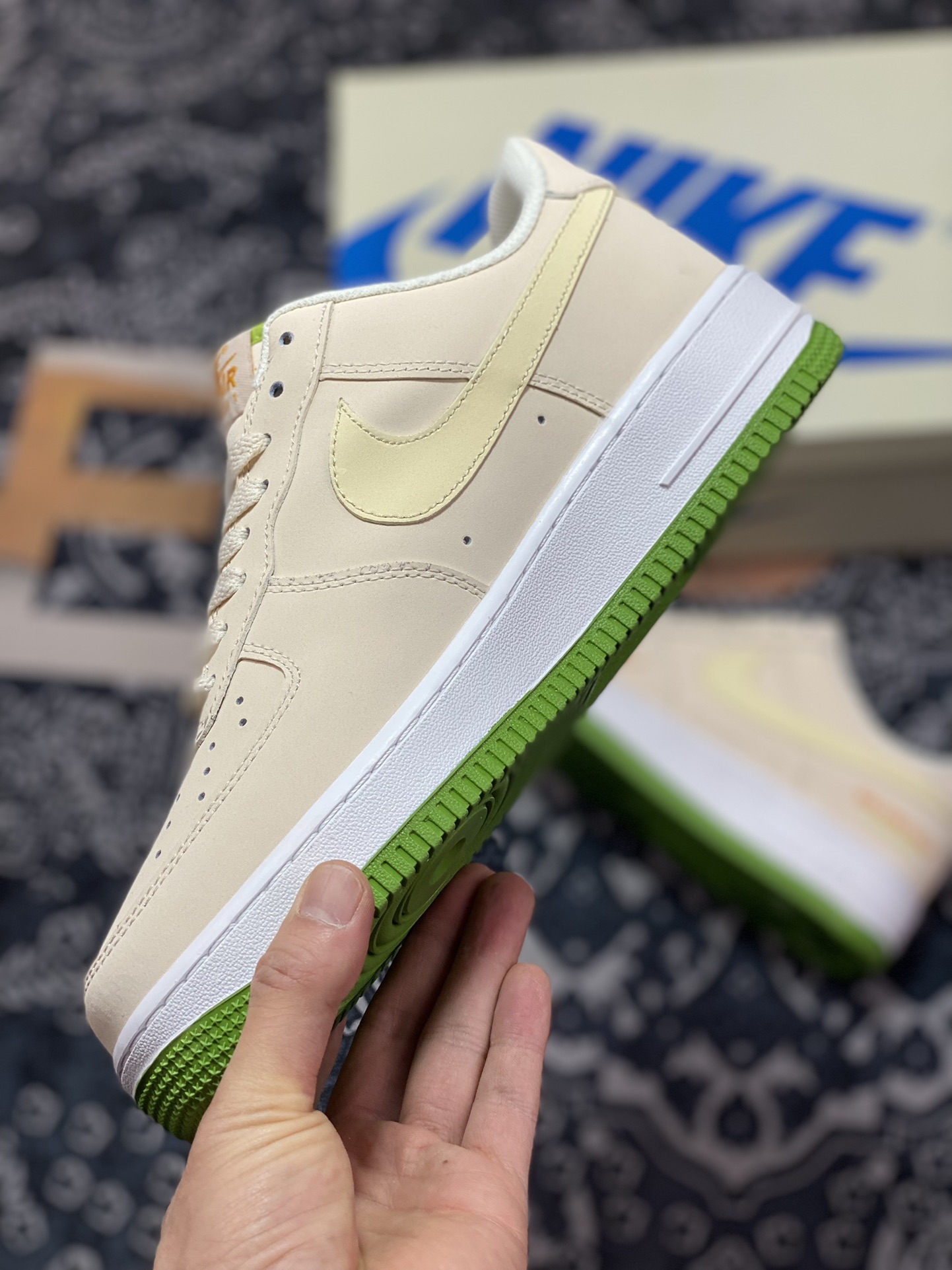 220  BALENCIAGA x Nike Air Force 1’07 Low”Custard/Avocado”315122-008