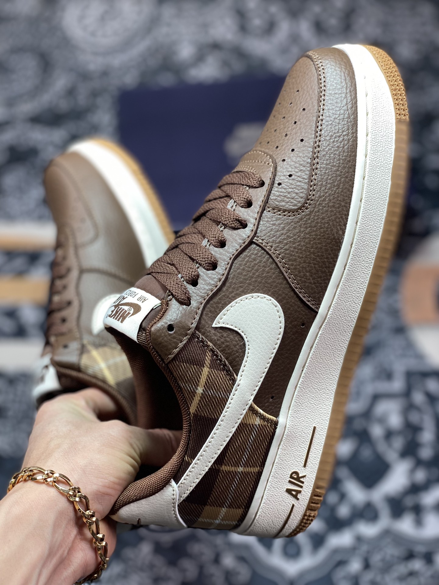 200 Nike Wmns Air Force 1′07 Low”Brown/Plaid/Gum”空军一号“皮革深棕白苏格兰格子”DV0791-200