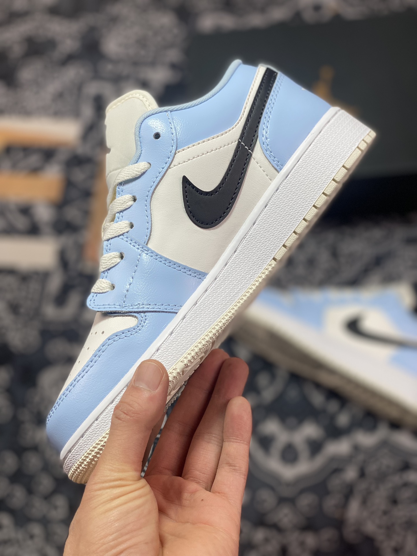 240 Air Jordan 1 Low AJ1乔1低帮文化篮球鞋 天蓝色554723-401