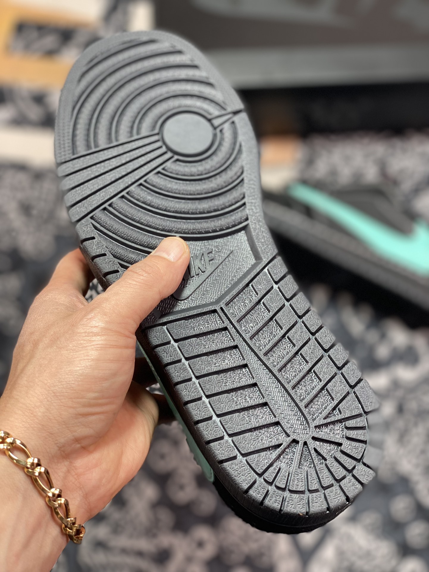 240 Travis Scott x Tiffany & Co. x Nike Air Jordan 1 Low OG SP”Tiffany Blue” DM7866-311