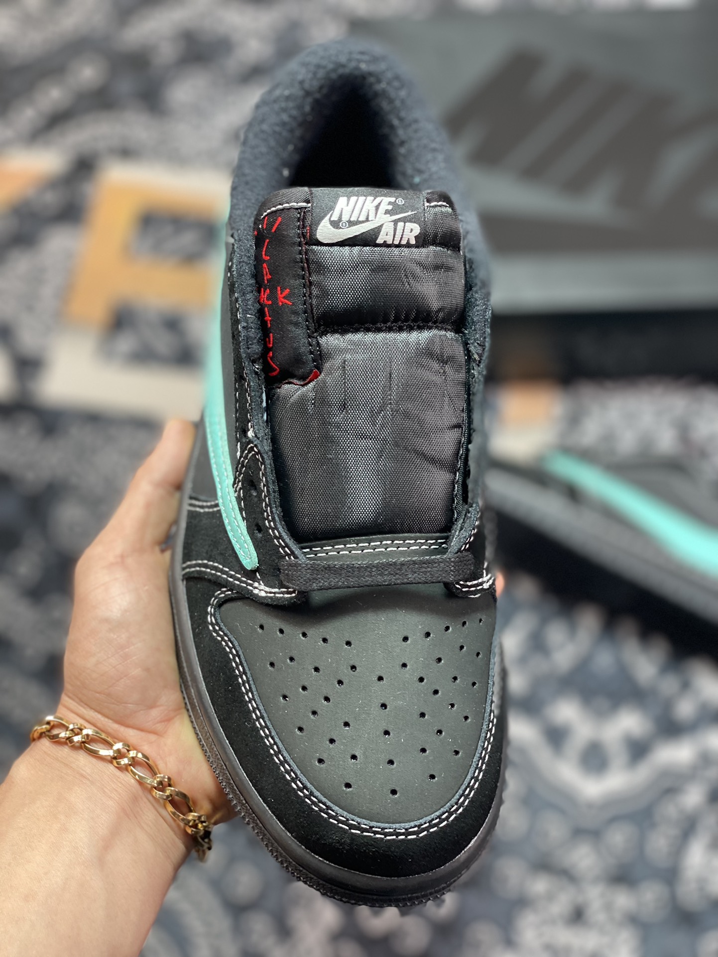 240 Travis Scott x Tiffany & Co. x Nike Air Jordan 1 Low OG SP”Tiffany Blue” DM7866-311