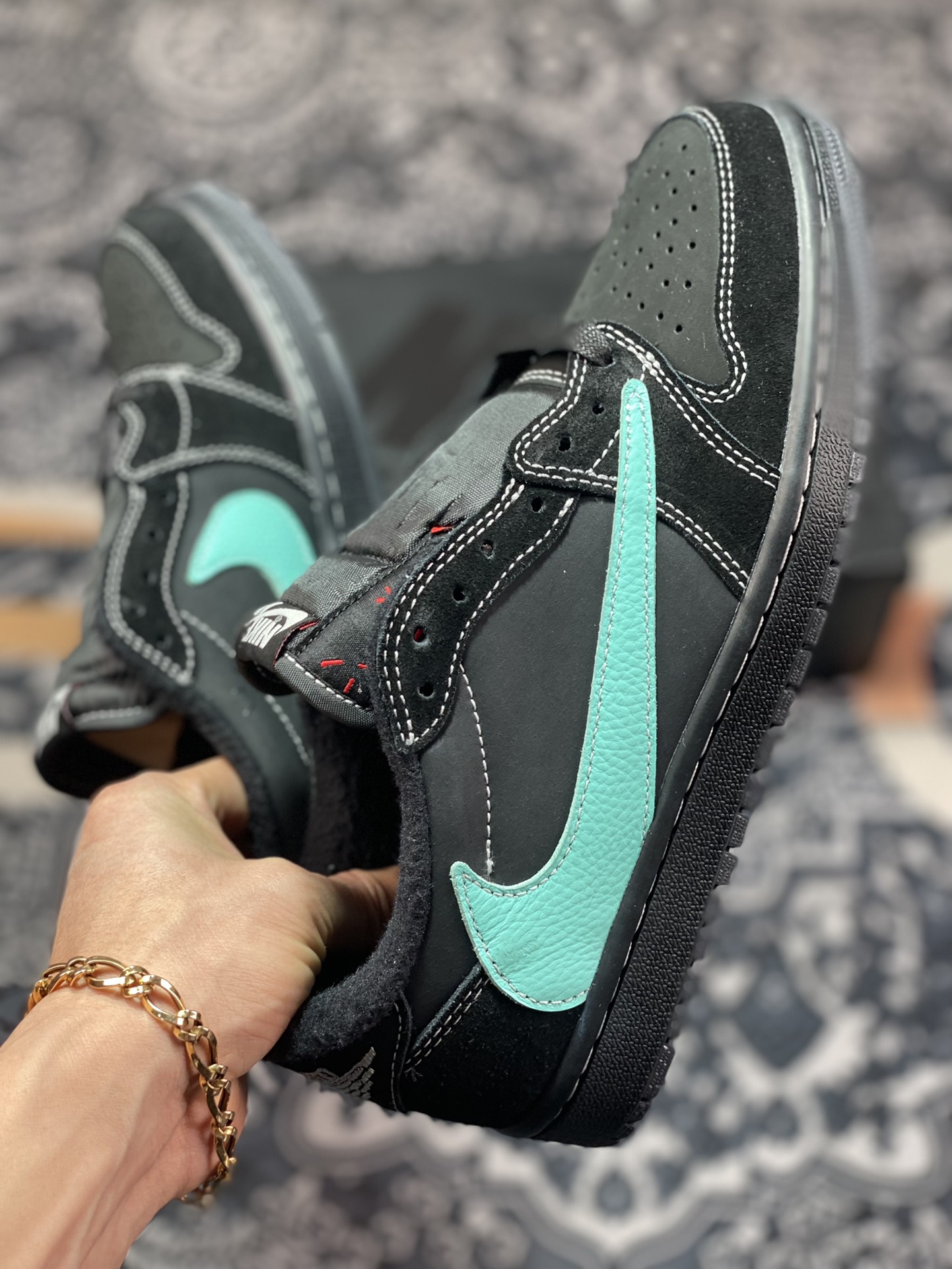 240 Travis Scott x Tiffany & Co. x Nike Air Jordan 1 Low OG SP”Tiffany Blue” DM7866-311