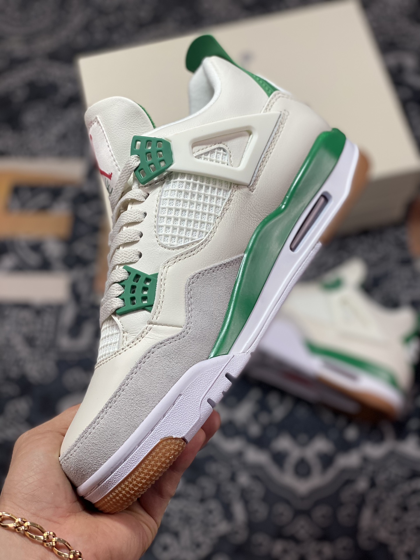 350 Nike SB x Air Jordan 4 Retro SP”Pine Green”迈克尔·乔丹AJ4代中帮“联名白绿松石绿”DR5415-103