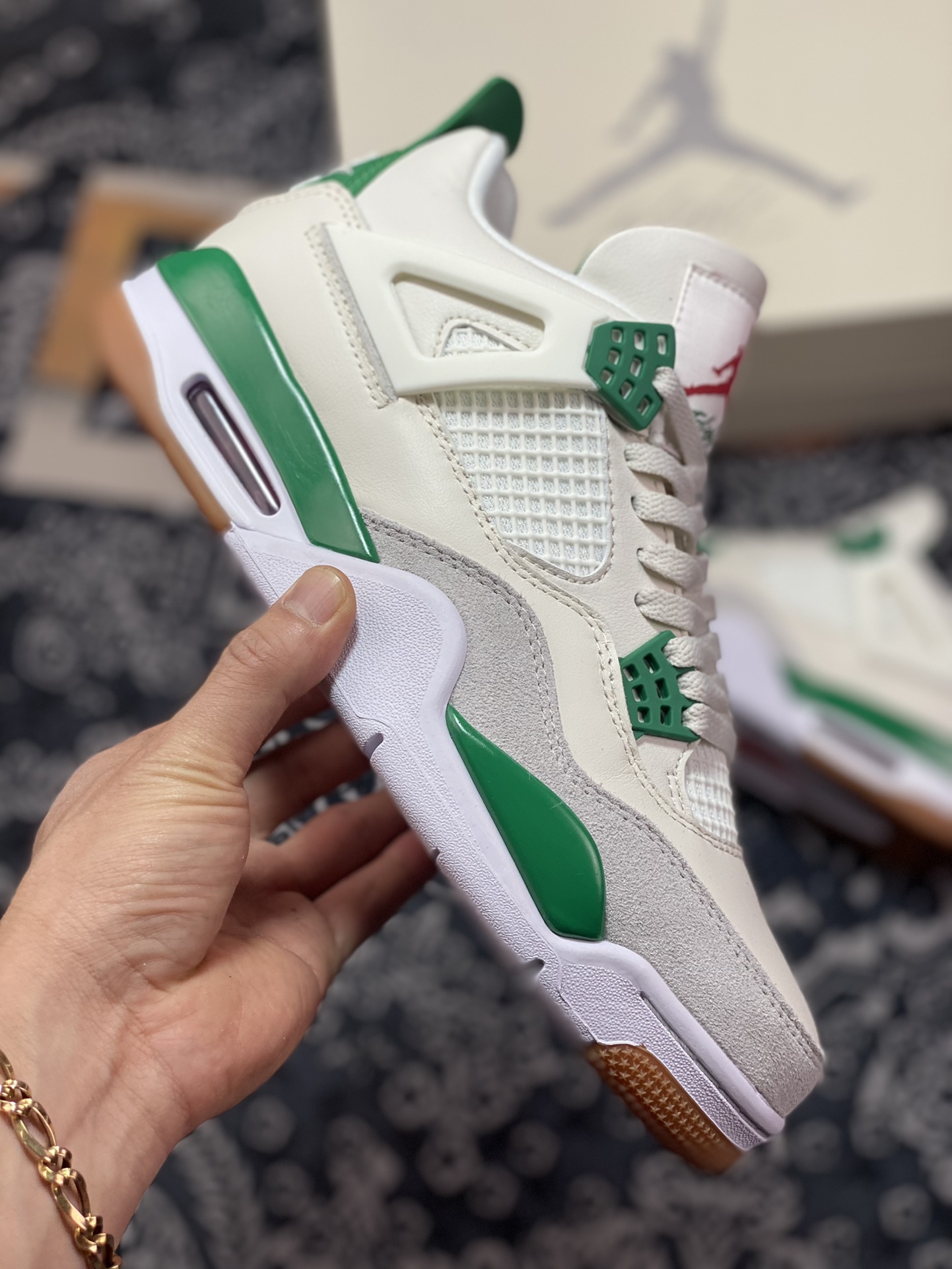 350 Nike SB x Air Jordan 4 Retro SP”Pine Green”迈克尔·乔丹AJ4代中帮“联名白绿松石绿”DR5415-103