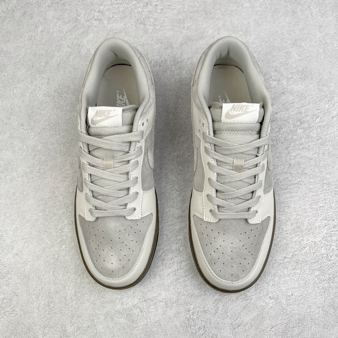 图片[2]-＃AY/GZ纯原福利 NK DUNK Low 铁矿石灰 FD9746-001 独家原厂航空铝磨具打磨大底 鞋头坡度极致还原 原盒原配 圈内天花板工艺 原厂冲刀 超高清洁度 全鞋零毛边皮料切割 全套原楦原模倾力打造完美版型 采用原厂百宏鞋带以及原厂百宏织唛舌标 内标可供原厂几率过验 原厂中底布黄色点胶 原厂中底布拉帮走线遵循公司 尺码对应库存‼️-选品中心