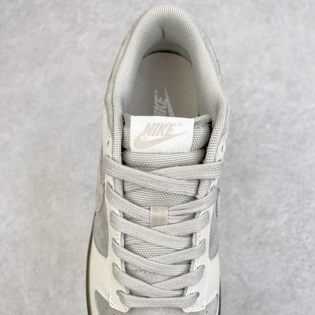 图片[5]-＃AY/GZ纯原福利 NK DUNK Low 铁矿石灰 FD9746-001 独家原厂航空铝磨具打磨大底 鞋头坡度极致还原 原盒原配 圈内天花板工艺 原厂冲刀 超高清洁度 全鞋零毛边皮料切割 全套原楦原模倾力打造完美版型 采用原厂百宏鞋带以及原厂百宏织唛舌标 内标可供原厂几率过验 原厂中底布黄色点胶 原厂中底布拉帮走线遵循公司 尺码对应库存‼️-选品中心
