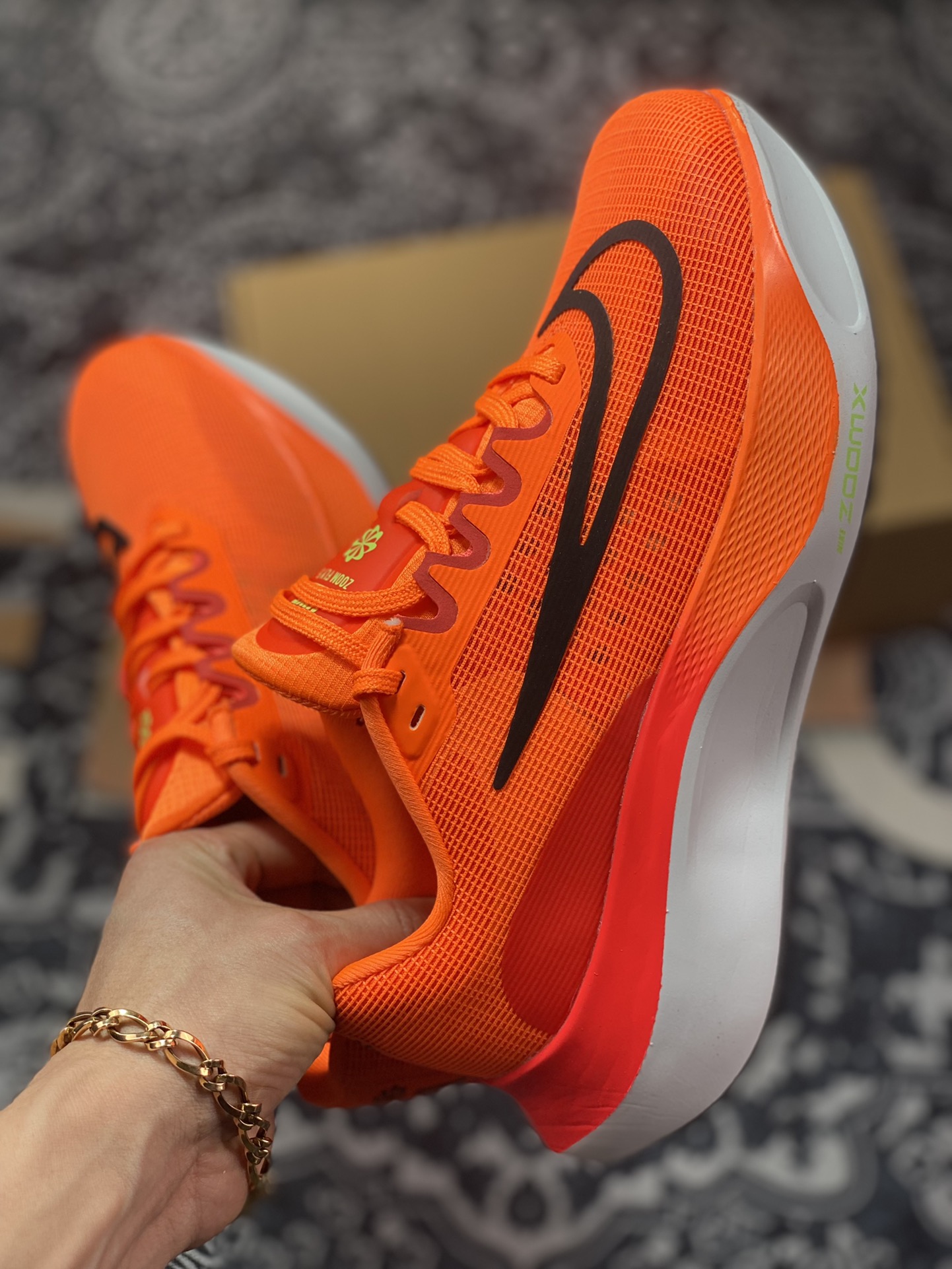 210 Nike Zoom Fly 5 橙黑 碳板马拉松跑步鞋  DM8968-800