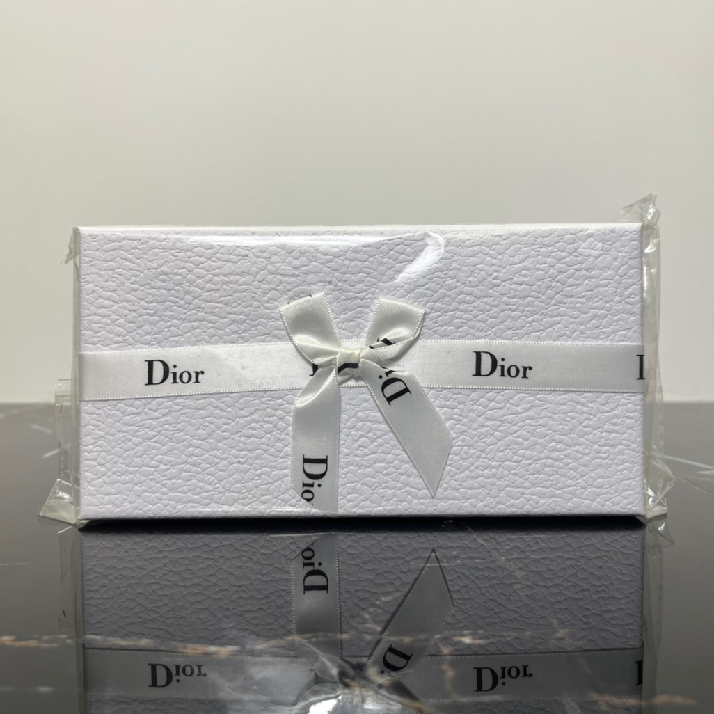 Dior Haute Couture Artisanal Perfumery Haute Fragrance Scent Perfume