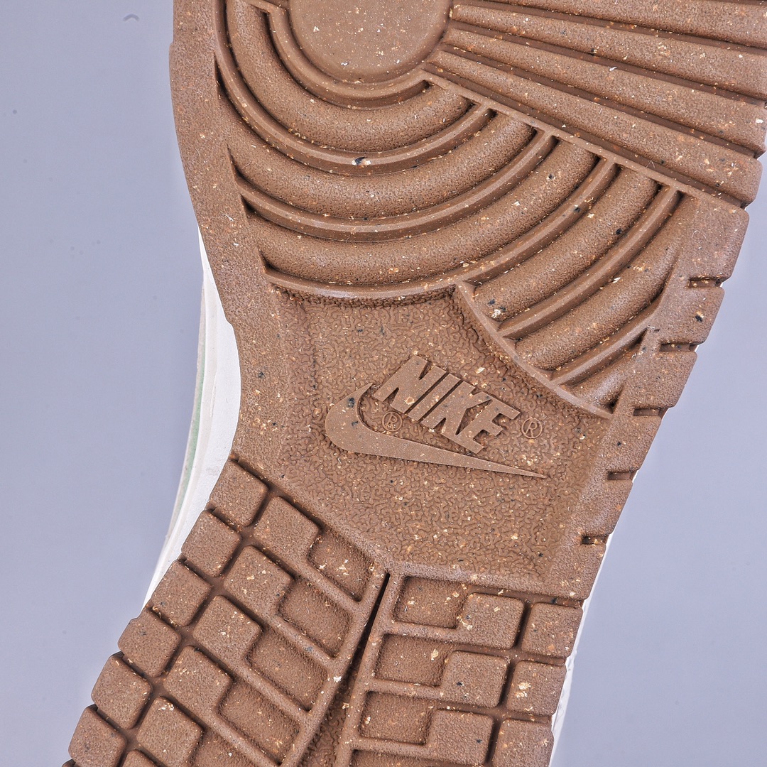200 S版NIKE DUNK SB LOW 定制配色 Dunk SB顾名思义DO9457-100