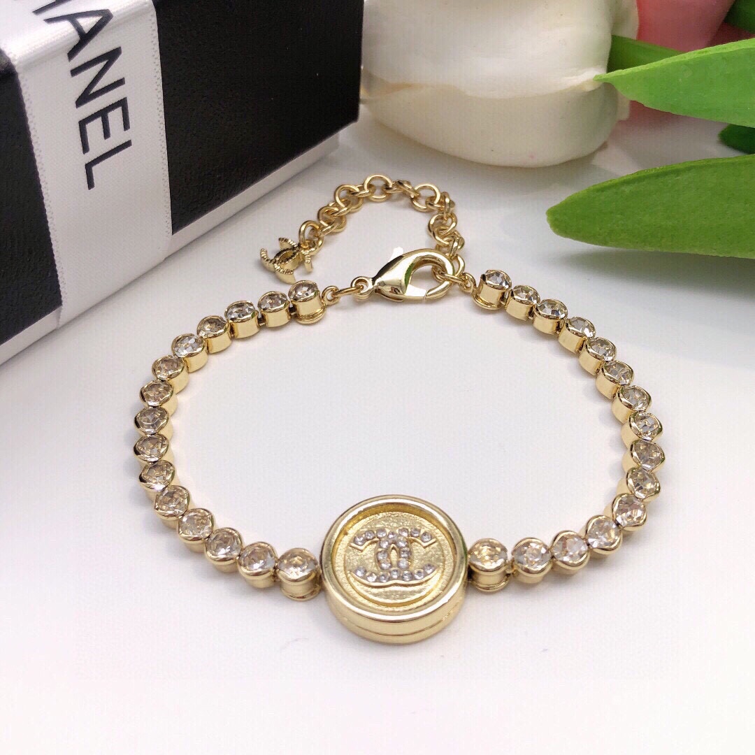 Chanel 香奈儿CHANEL 新品 小香双c镶钻手链
