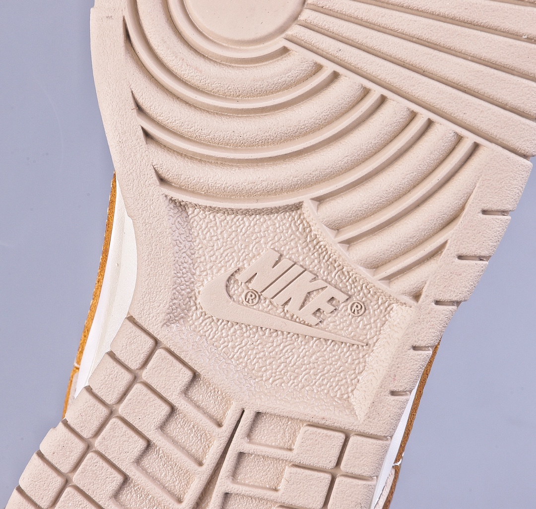 200 Nike Dunk Low ”Gold Swoosh” 奶茶金钩 DX5930-001