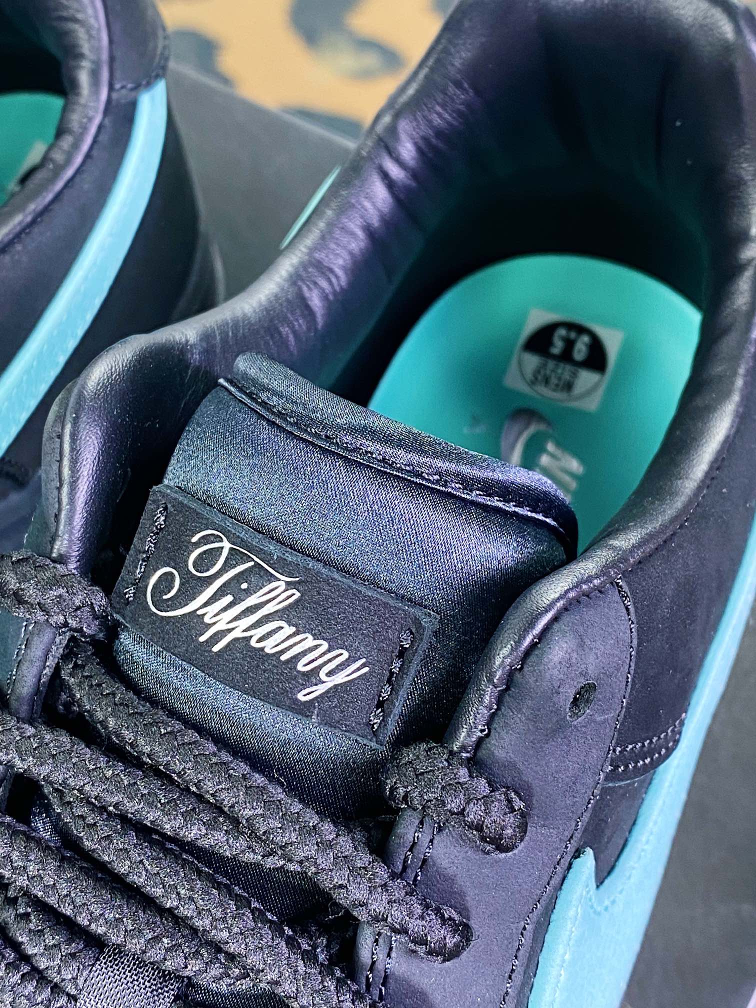 Tiffany & Co. x 【Nike】 Air Force 1 Low SP”1837”空军一号板鞋“联名黑蒂芙尼蓝”DZ1382-001