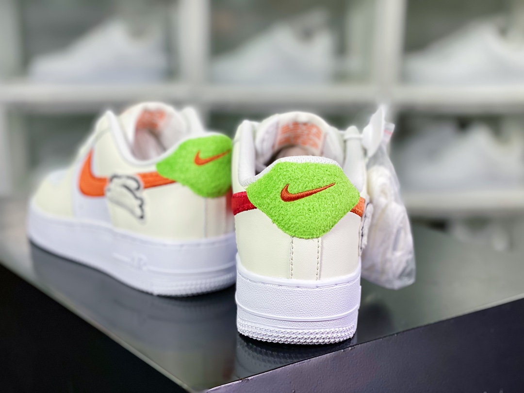 ir Force 1'07 Low GS”Year of the Rabbit”空军一号经典低帮百搭休闲运动板鞋“兔年米白红”FD9912-181 尺码：36 36.5 37.5 38 38.5 39 40 40.5 41 42 42.5 43 44 44.5 45 条码编码：m