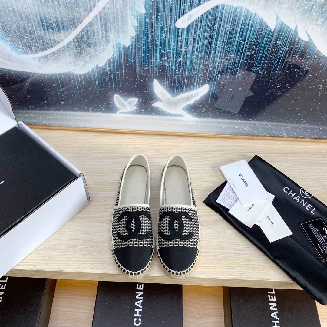 Can you buy replica
 Chanel Shoes Espadrilles White Spring/Summer Collection