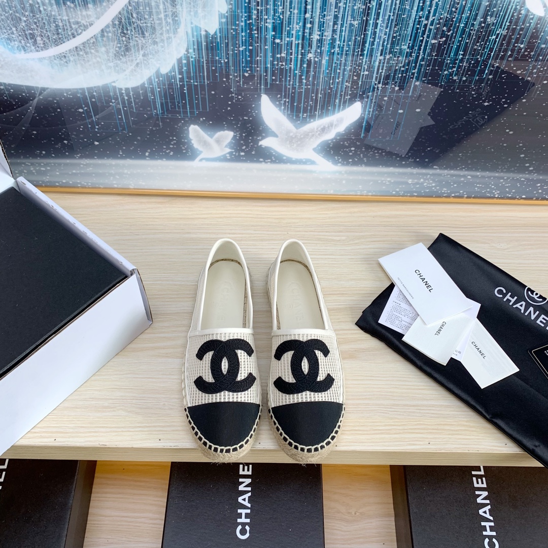 Chanel Shoes Espadrilles White Spring/Summer Collection