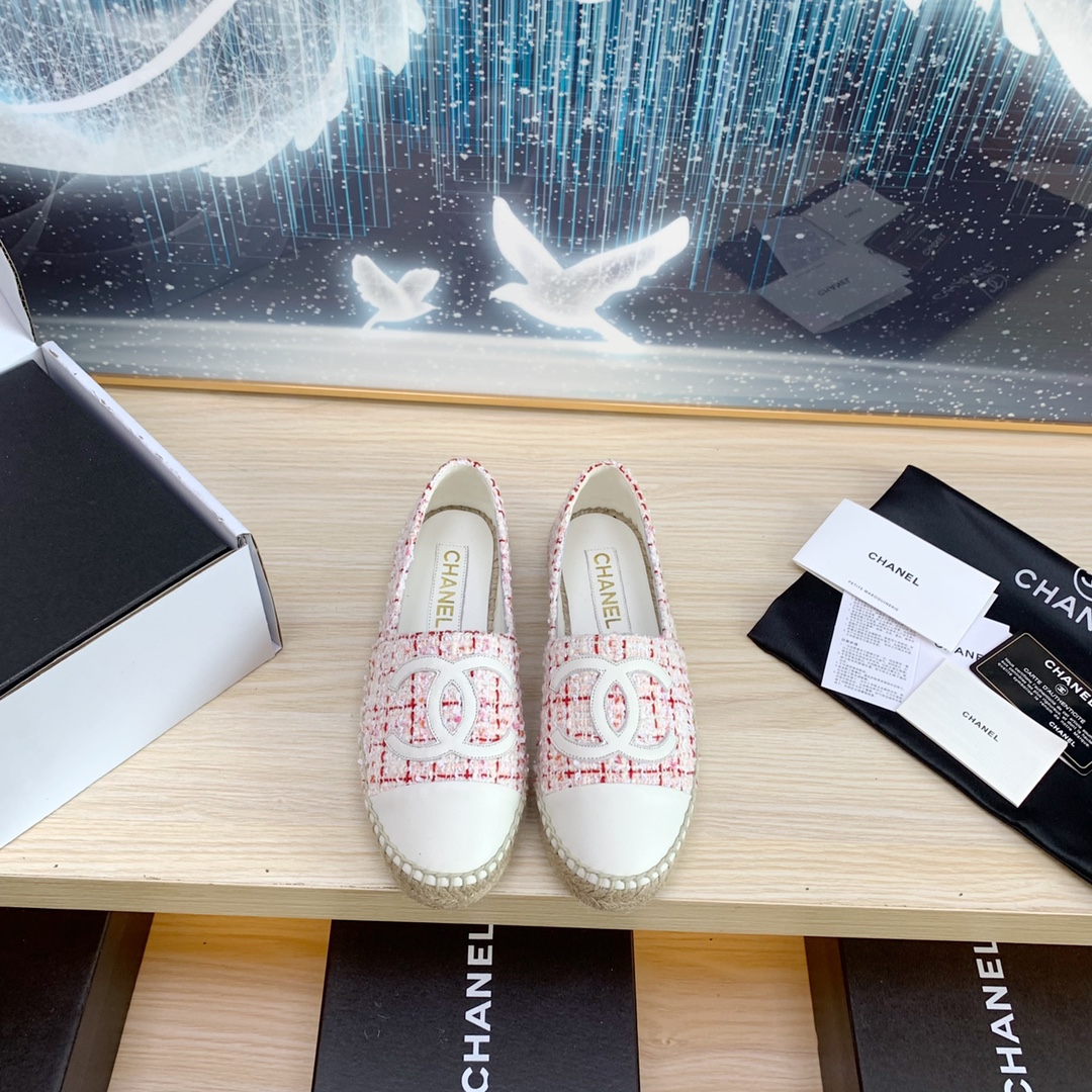 Buy First Copy Replica
 Chanel AAAAA+
 Shoes Espadrilles White Spring/Summer Collection