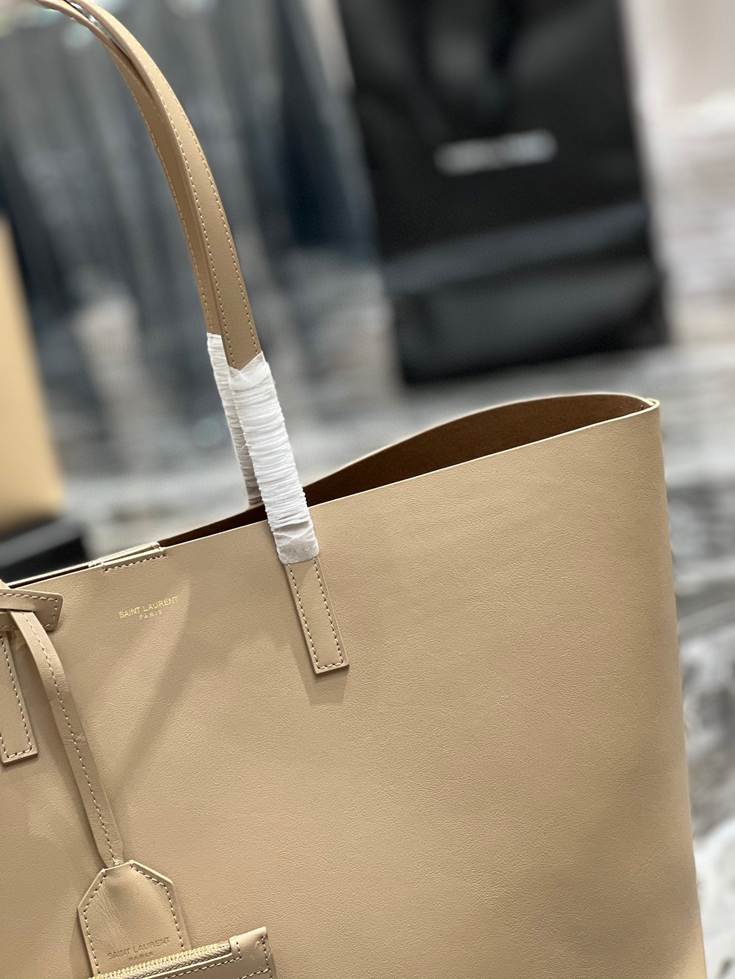 shoPPingtotebag_购物袋非常简约性冷淡风的一个系列进口南非牛皮内里配有一个手拿袋可拆卸它的